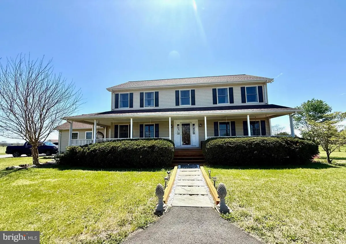 11105 Parkgate Dr, Nokesville, VA 20181 - #1