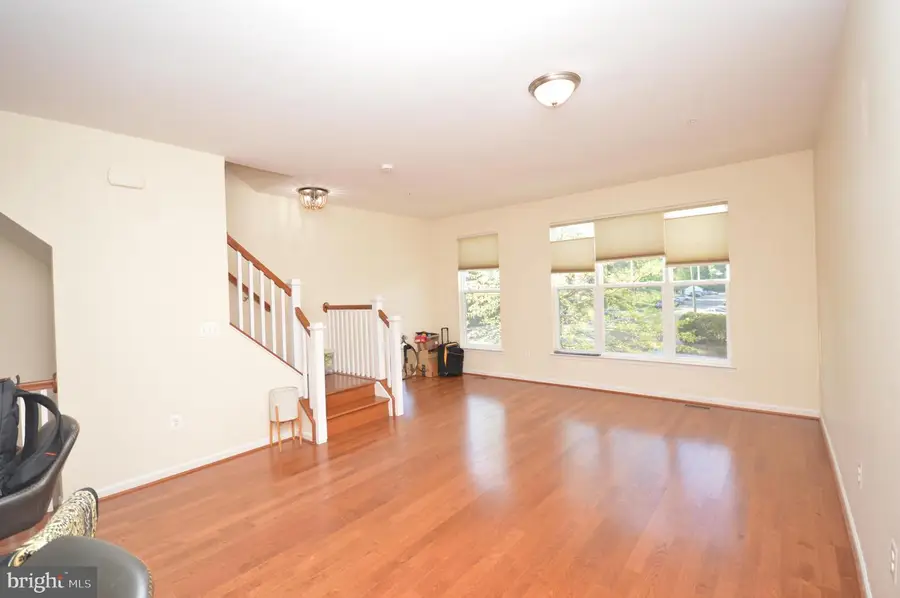 1571 Renate Dr, Woodbridge, VA 22192 - #3