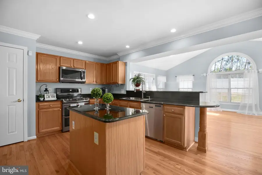 4074 Elkwood Ct, Woodbridge, VA 22193 - #3