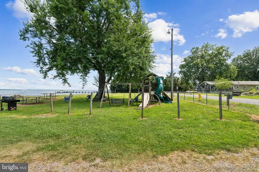 1105 Laurel St, Woodbridge, VA 22191 - #2