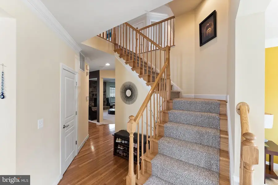 1663 Georges Knoll Ct, Woodbridge, VA 22192 - #3