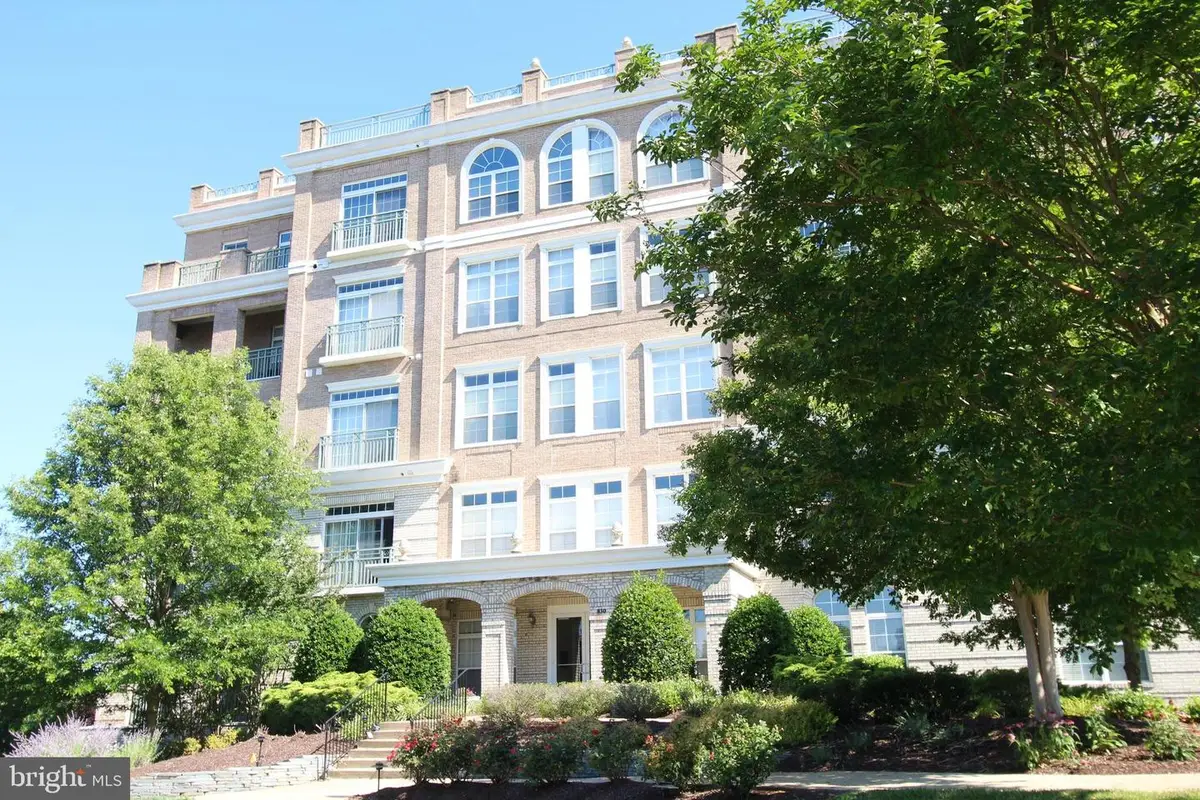 830 Belmont Bay Dr #303, Woodbridge, VA 22191 - #1