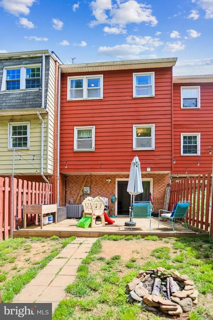 14464 Filarete St, Woodbridge, VA 22193 - #2