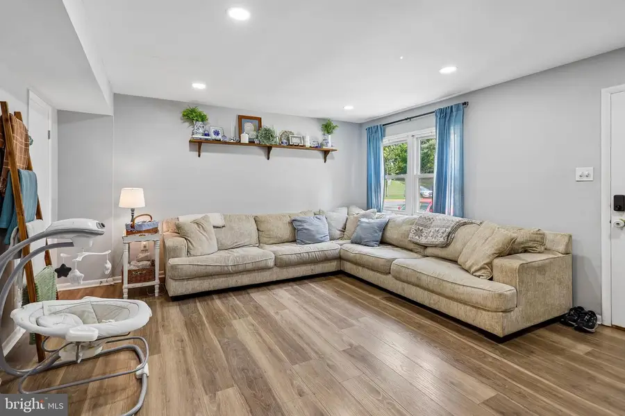 14464 Filarete St, Woodbridge, VA 22193 - #3