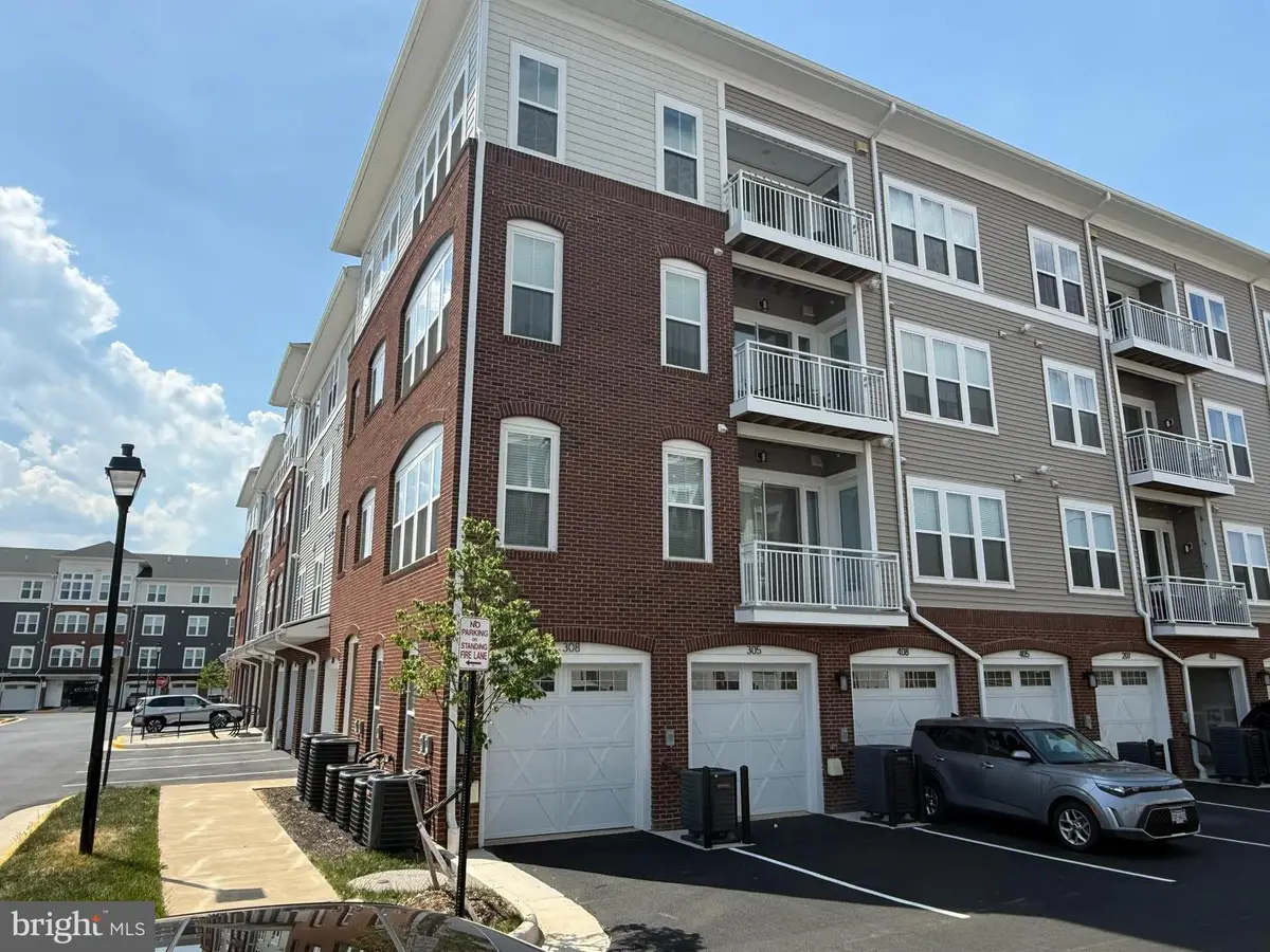 3720 Havertill Ln, Woodbridge, VA 22193 - #1