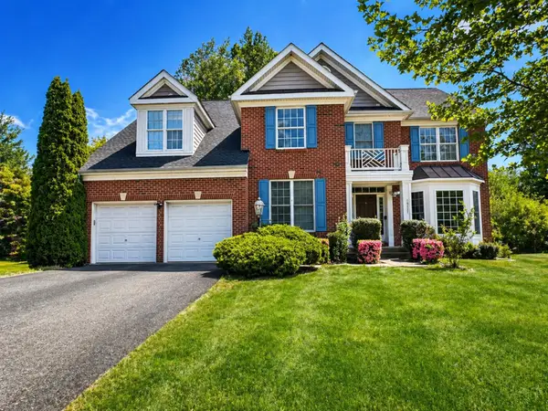19237 Potomac Crest Dr, TRIANGLE, VA 22172