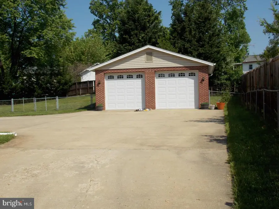 14033 Grayson Rd, Woodbridge, VA 22191 - #2