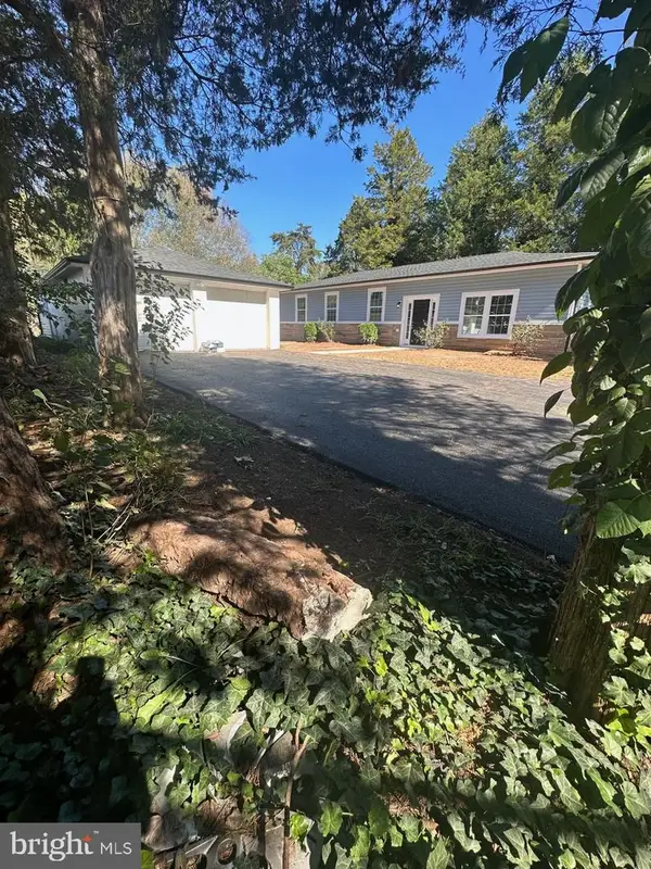 8012 Rugby, MANASSAS PARK, VA 20111