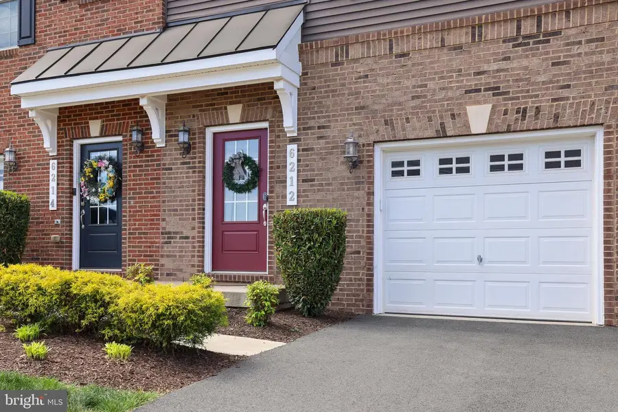 6212 Quinns Creek Dr, Haymarket, VA 20169 - #3