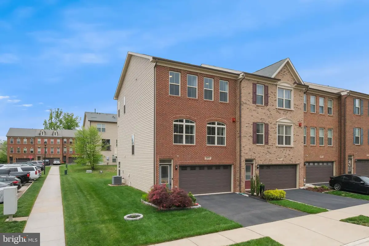 6815 William White Way, Haymarket, VA 20169 - #1