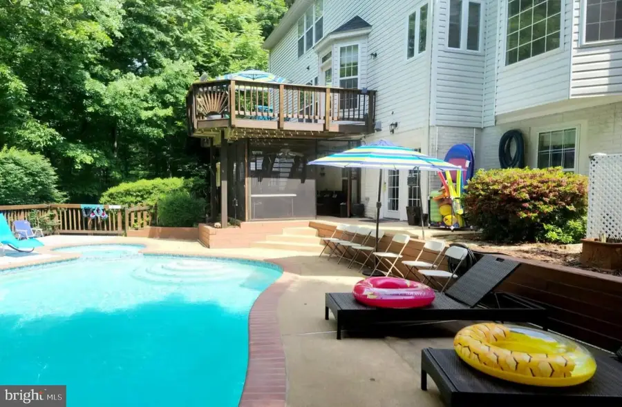 13676 Andorra Dr, Woodbridge, VA 22193 - #3