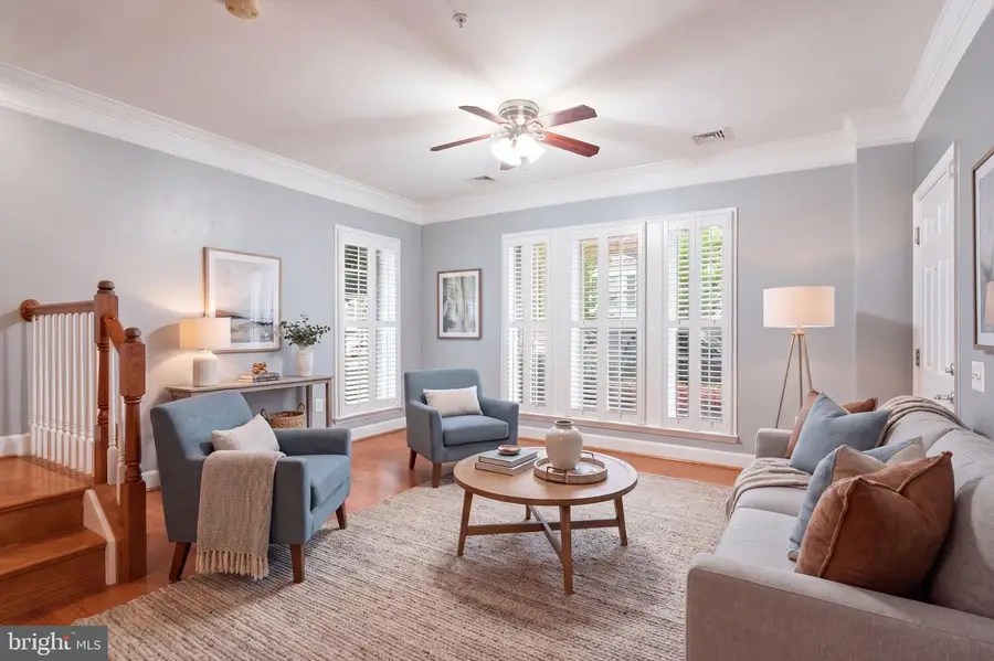 2392 Brookmoor Ln, Woodbridge, VA 22191 - #2