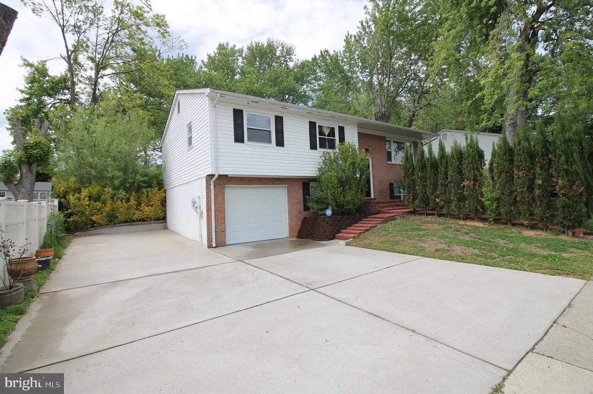 13230 Delaney Rd, Woodbridge, VA 22193 - #1