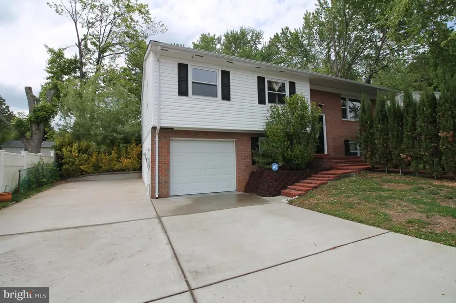 13230 Delaney Rd, Woodbridge, VA 22193 - #2