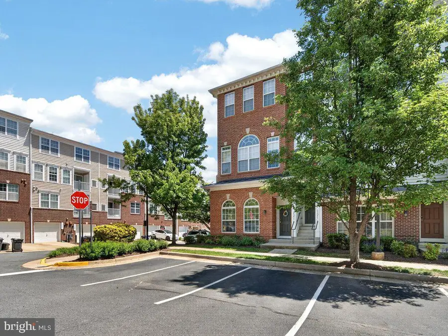 15251 Avens Creek Dr, Haymarket, VA 20169 - #2