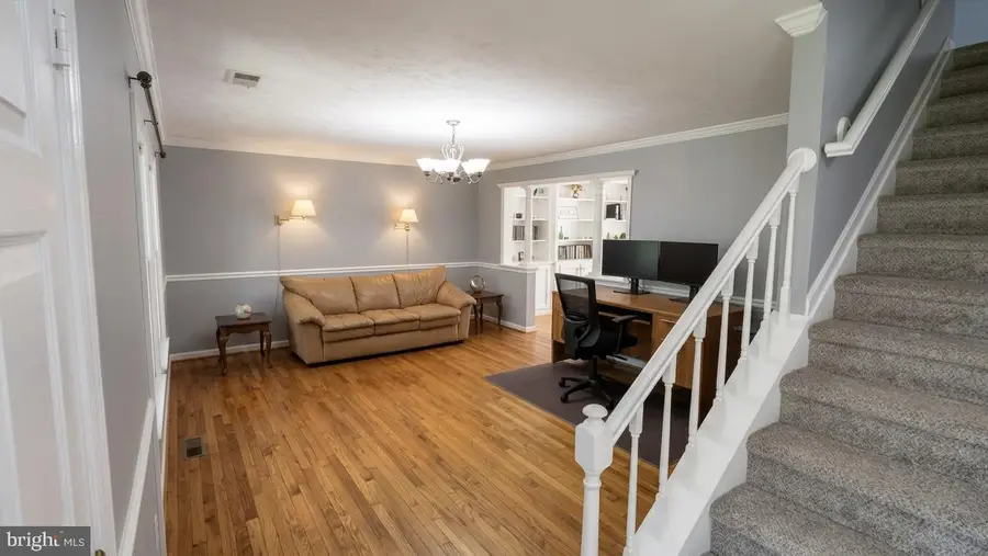 14370 Clearview Ave, Gainesville, VA 20155 - #3