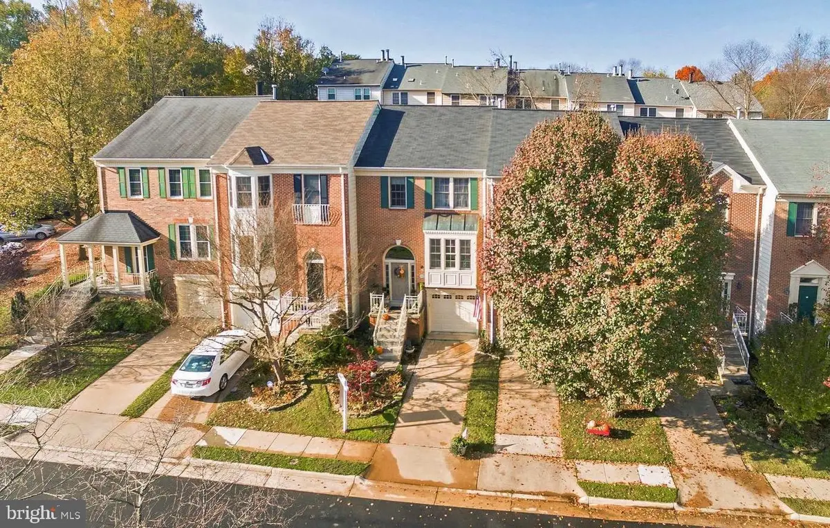 12162 Abbey Glen Ct, Woodbridge, VA 22192 - #1