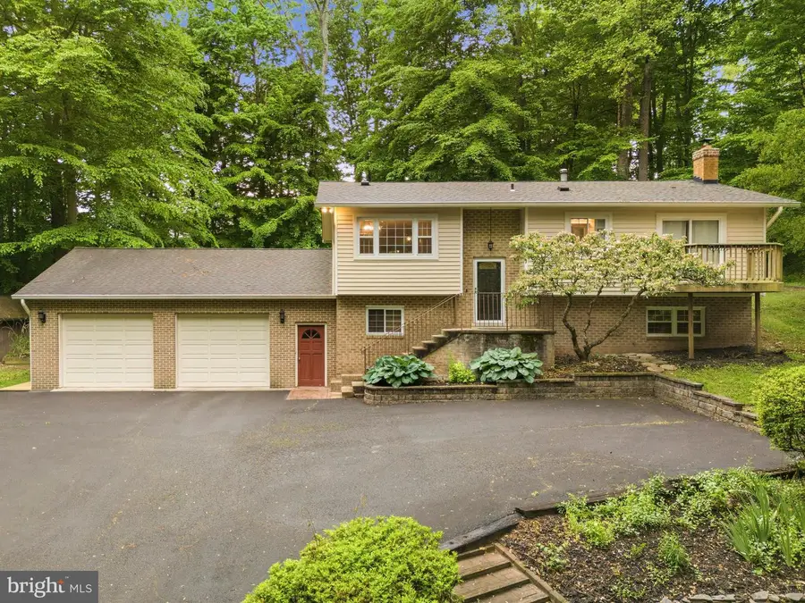 8016 Lake Dr, Manassas, VA 20111 - #2