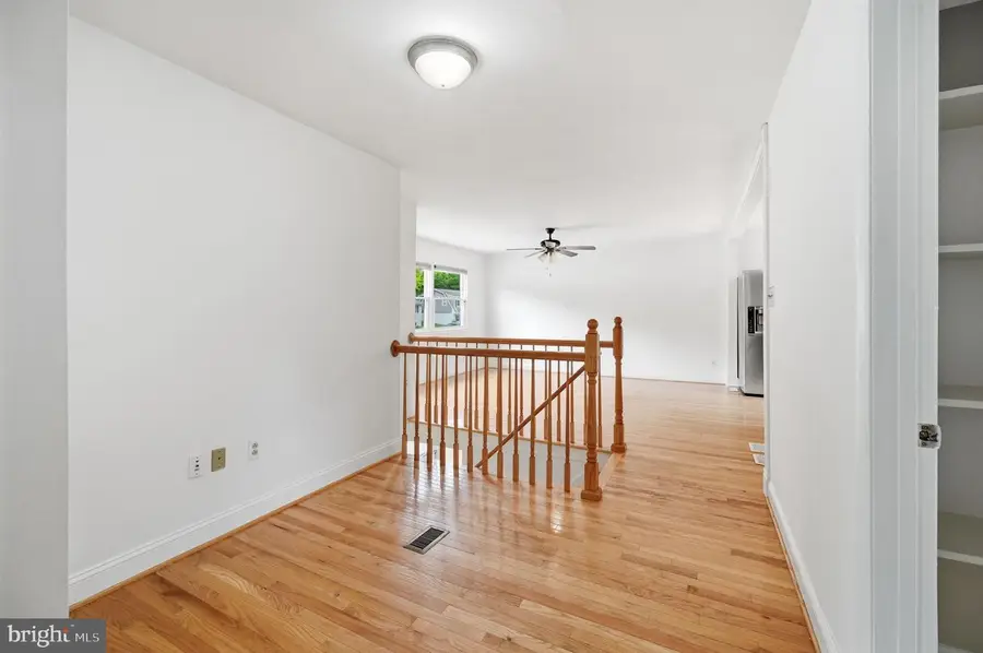 4112 Glendale Rd, Woodbridge, VA 22193 - #3
