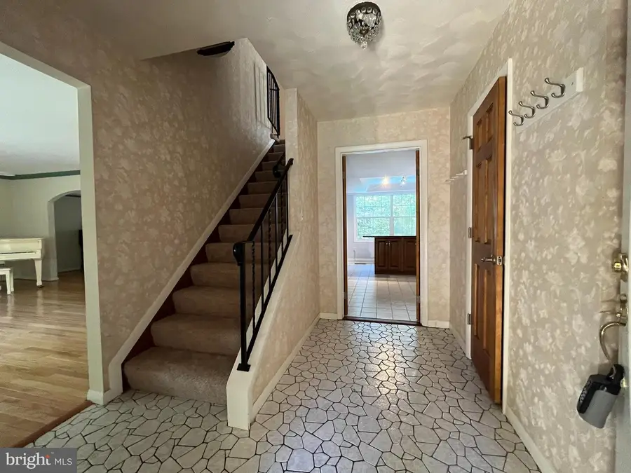 3203 Riverview Dr, Triangle, VA 22172 - #3