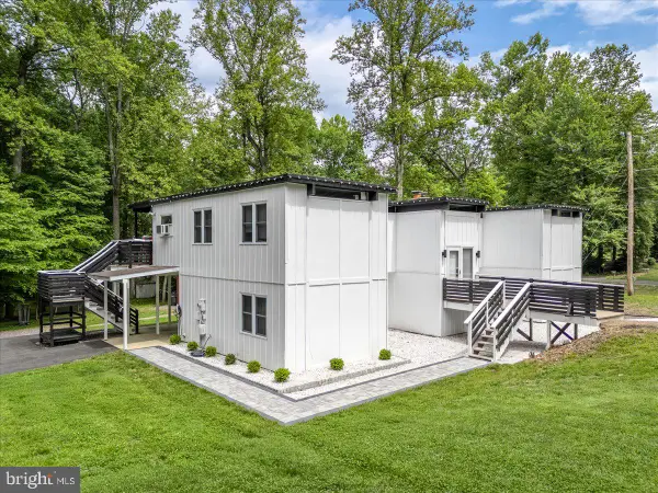 7200 Ridgeway Dr, MANASSAS, VA 20112