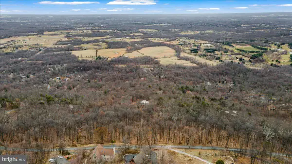 2621 Lookout Rd, HAYMARKET, VA 20169