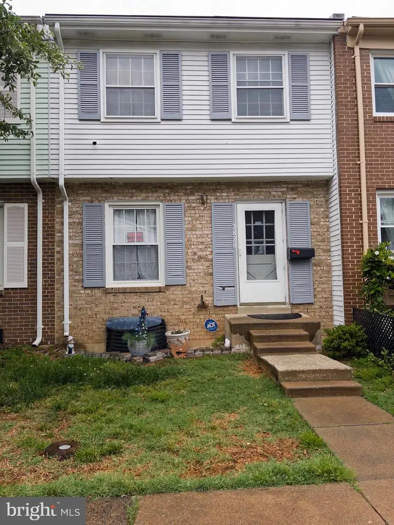 2828 Beechtree Ln, Woodbridge, VA 22191 - #1