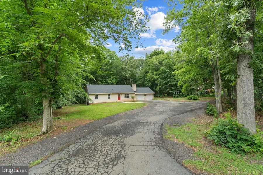 12216 Stoneybrook Dr, Manassas, VA 20112 - #3