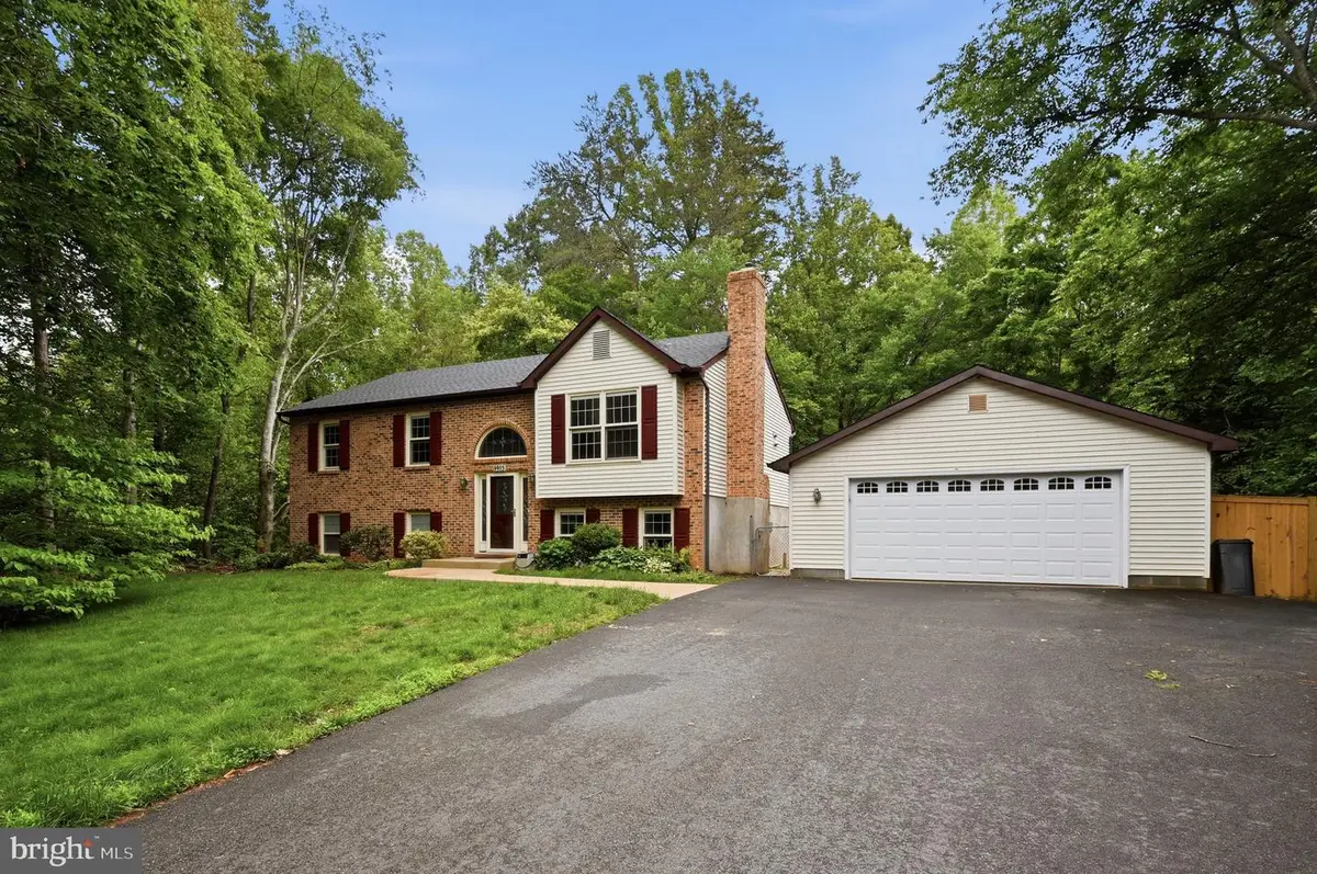 8915 Helen St, Manassas, VA 20112 - #1