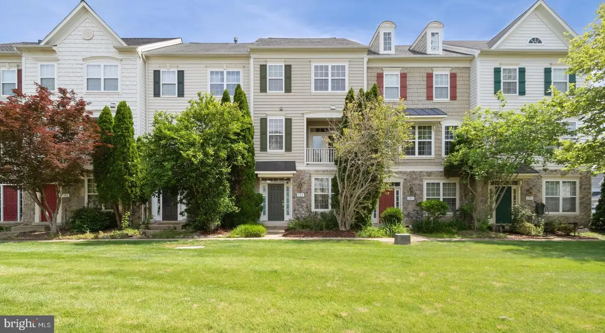 745 Collington Ct, Woodbridge, VA 22191 - #1