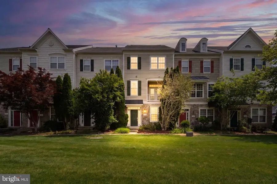 745 Collington Ct, Woodbridge, VA 22191 - #2