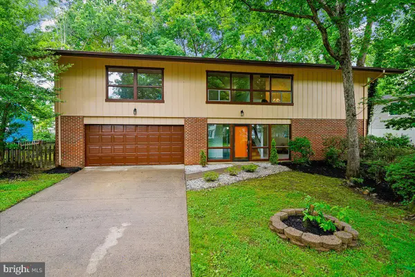 15739 Vista Dr, DUMFRIES, VA 22025