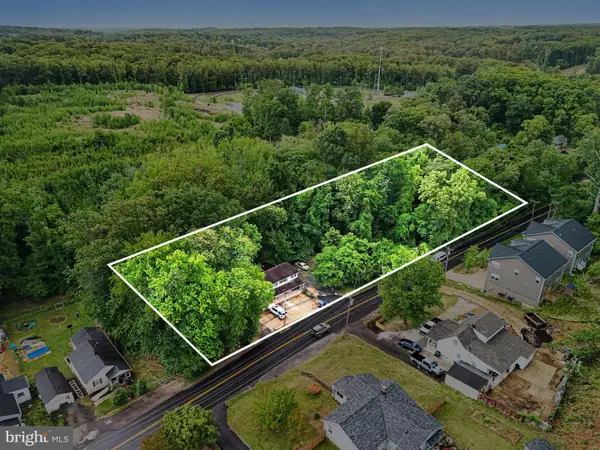 18559 Old Triangle Rd, TRIANGLE, VA 22172