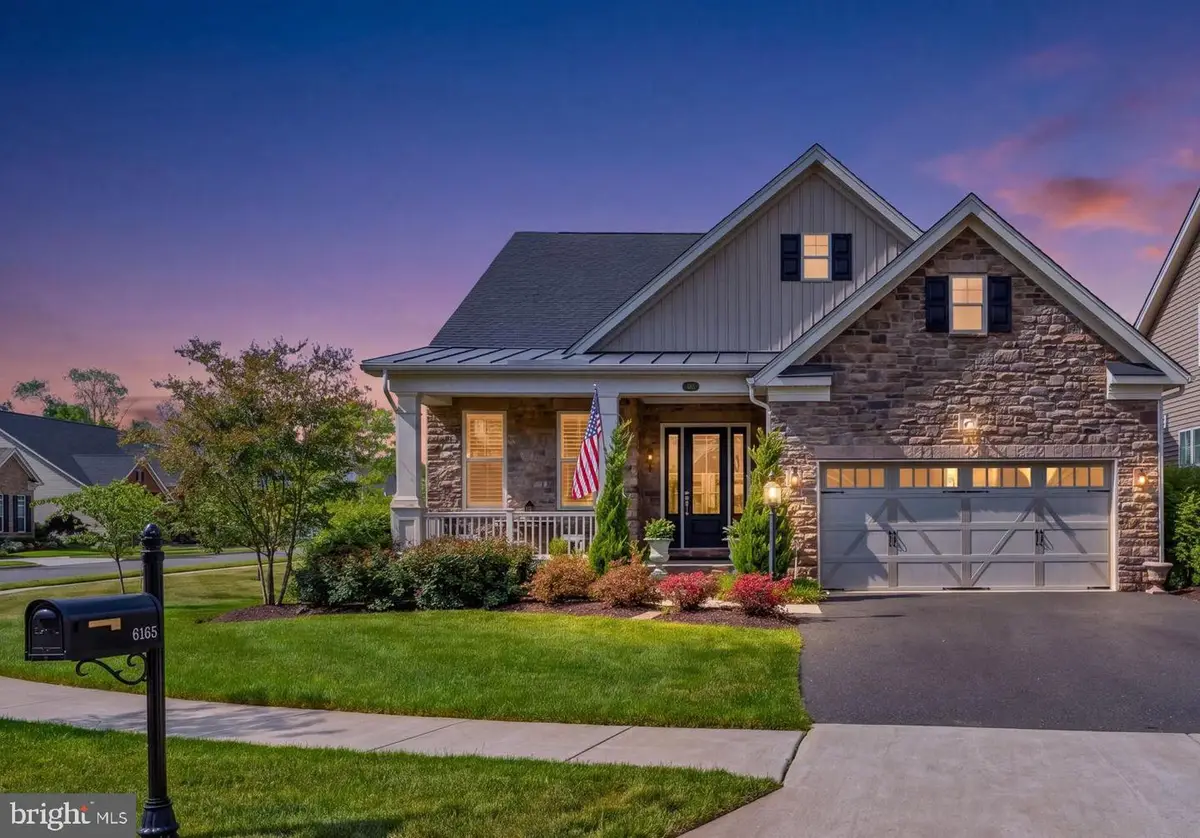 6165 Chancellorsville Dr, Gainesville, VA 20155 - #1
