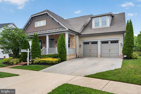 17017 Silver Arrow Dr, DUMFRIES, VA 22026