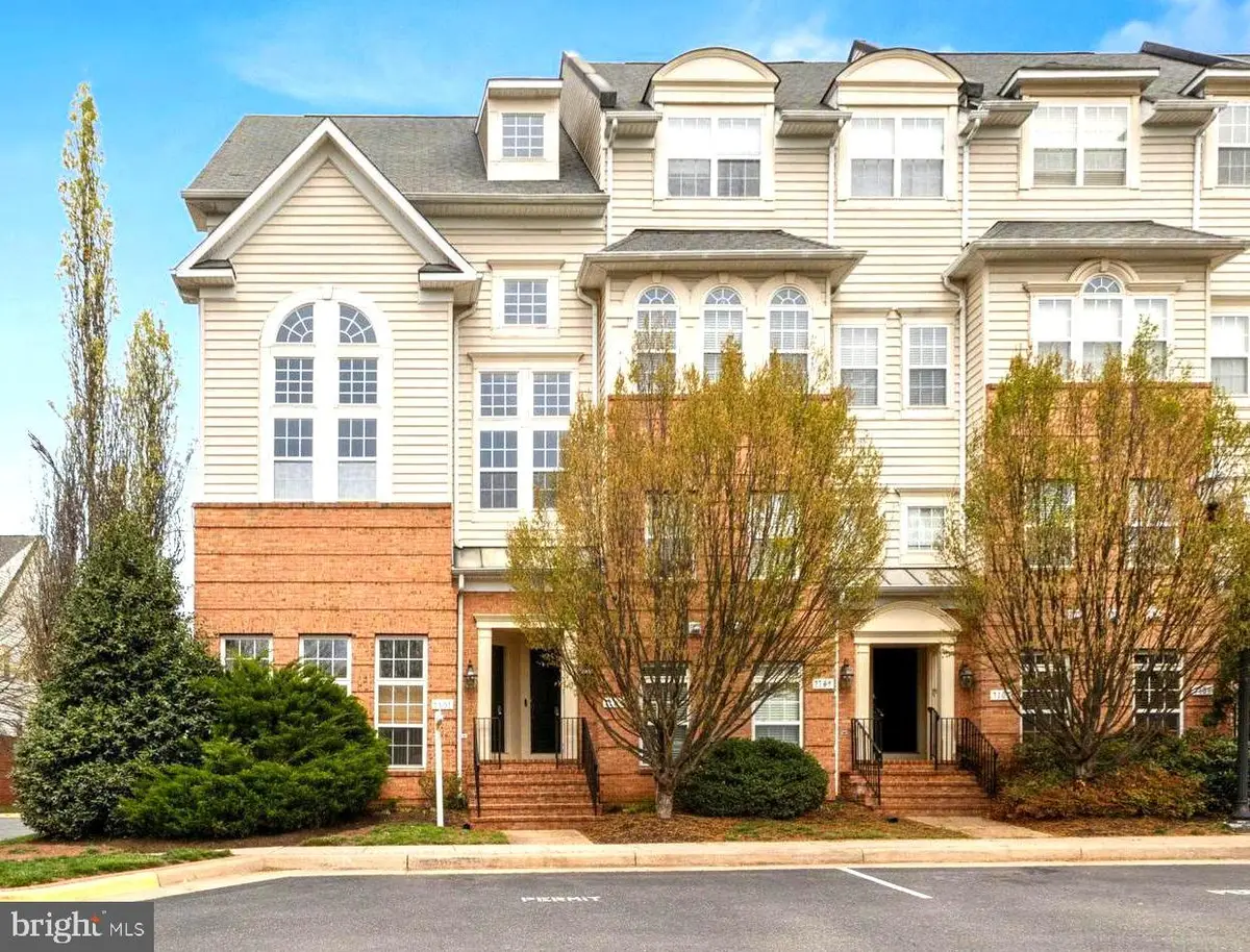 7101 Little Thames Dr #213, Gainesville, VA 20155 - #1