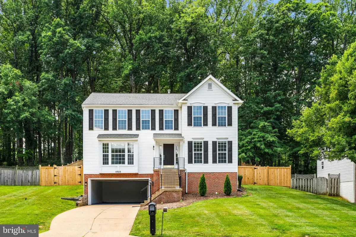 4925 Frishman Ct, Woodbridge, VA 22193 - #1