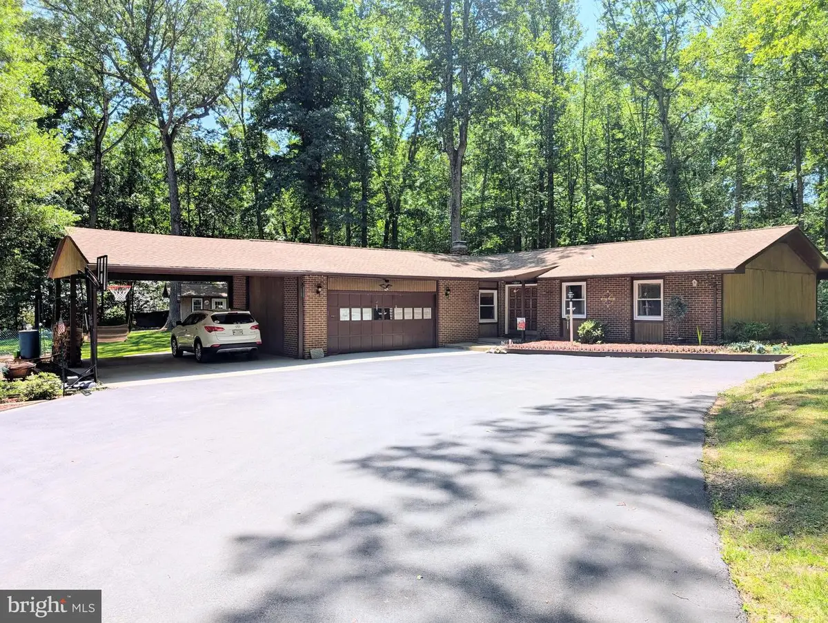 6997 Gilbeth Rd, Manassas, VA 20112 - #1