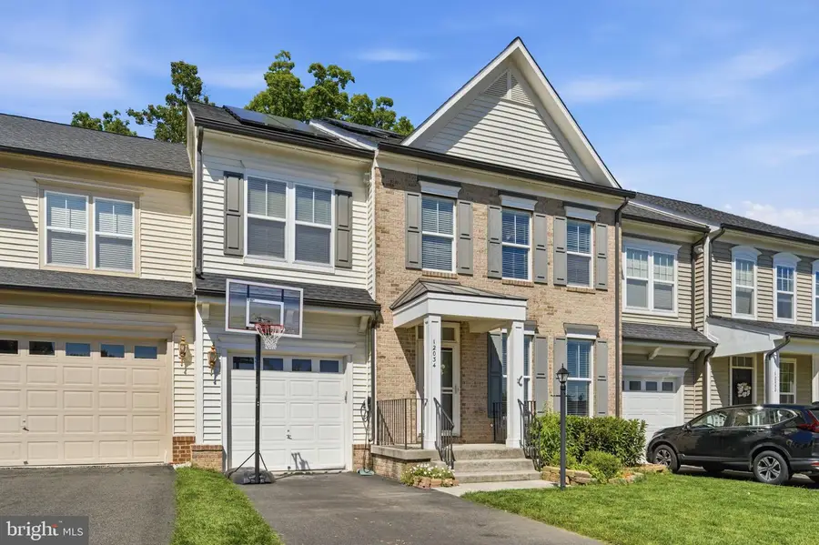 12034 Lake Dorian Dr, Bristow, VA 20136 - #2