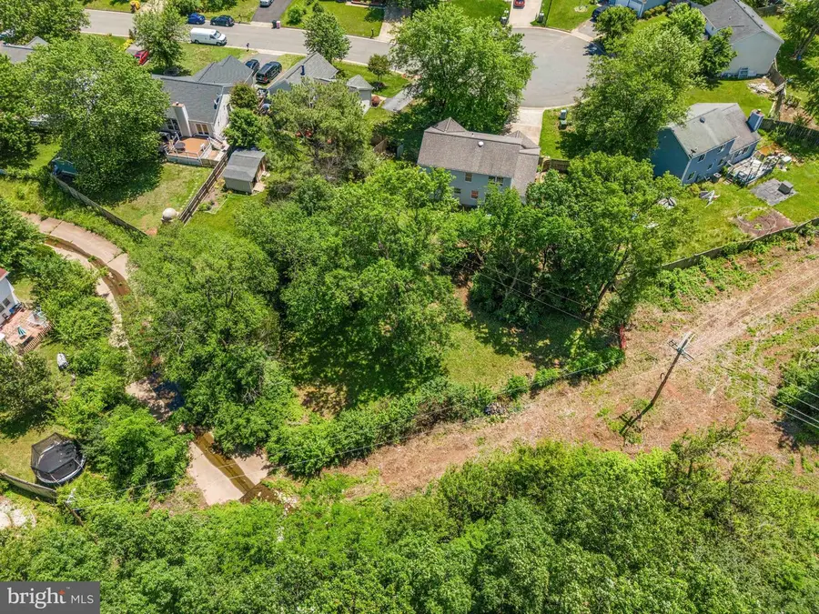 8008 Deward Ct, Manassas, VA 20109 - #2