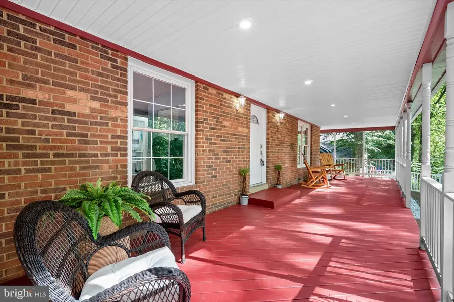 10829 Moore Dr, Manassas, VA 20111 - #3