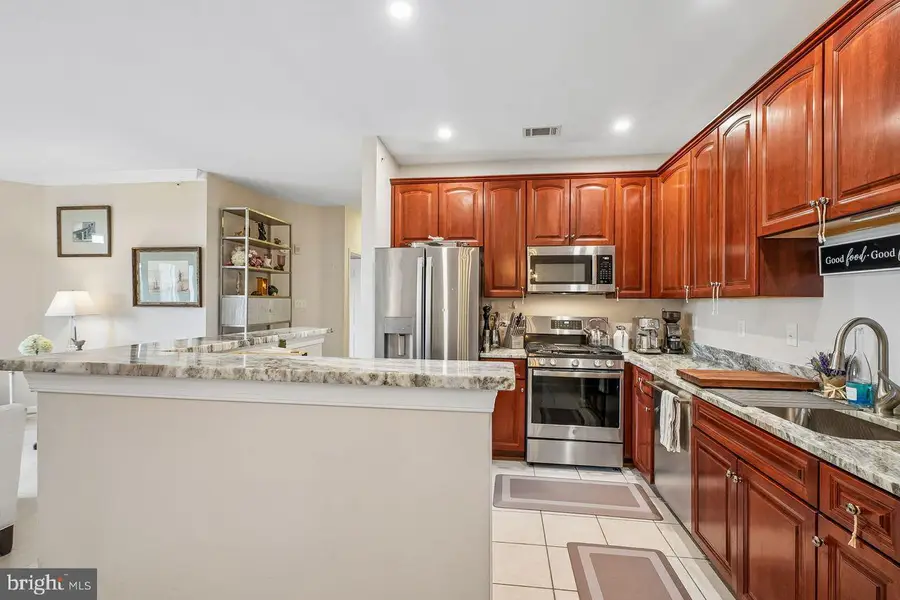 1601 Ladue Ct #402, Woodbridge, VA 22191 - #2