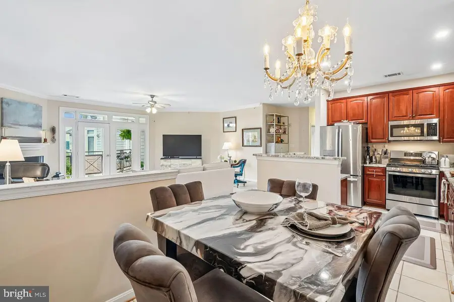 1601 Ladue Ct #402, Woodbridge, VA 22191 - #3