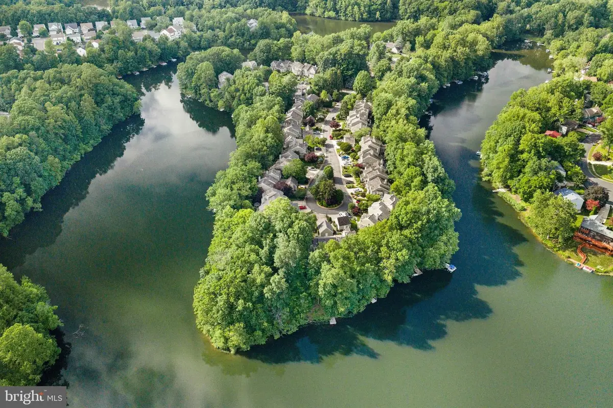 4752 Timber Ridge Dr, Montclair, VA 22025 - #1