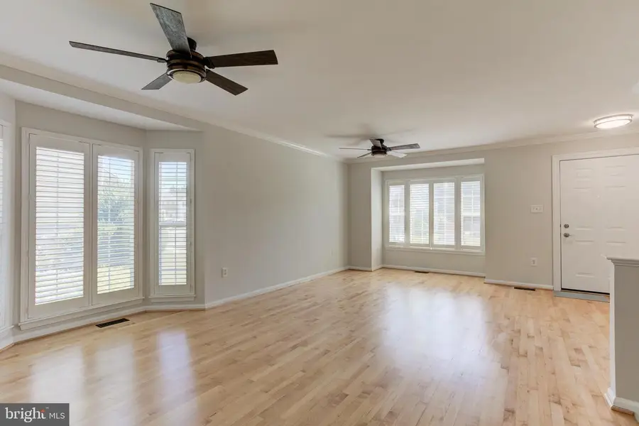 3380 Vineland Pl, Dumfries, VA 22026 - #2