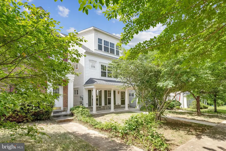 16461 Kenneweg Ct, Woodbridge, VA 22191 - #3