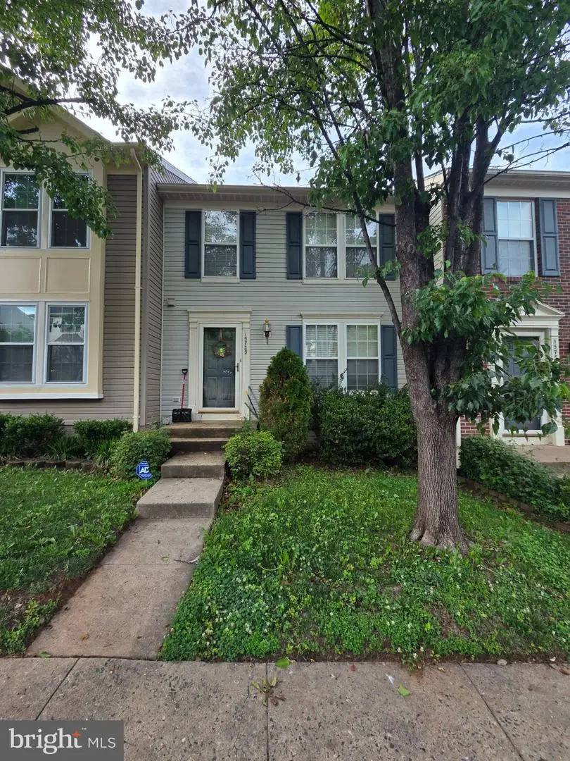 15729 Viewpoint Cir, Dumfries, VA 22025 - #1