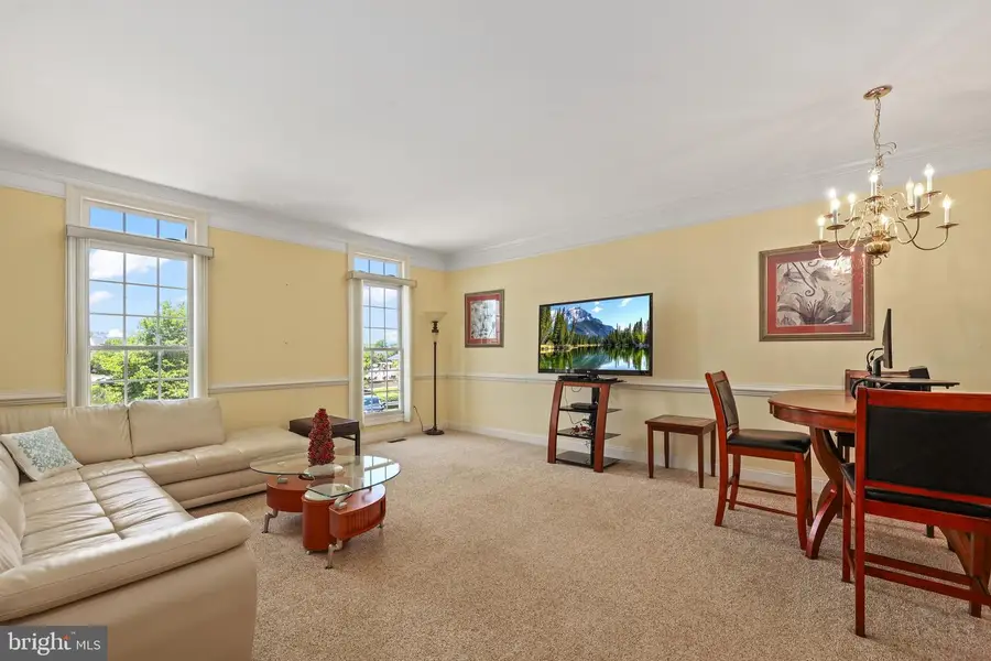 6806 Witton Cir, Gainesville, VA 20155 - #3