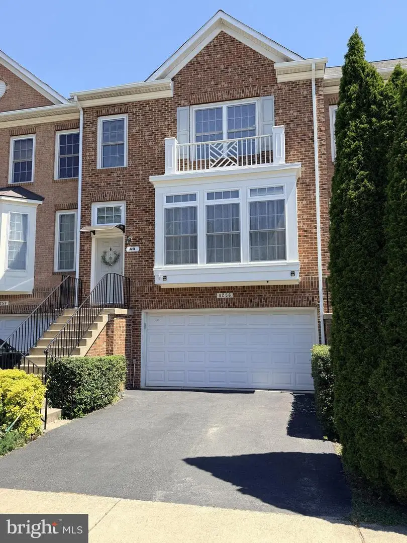 4256 Hudson River Ct, Dumfries, VA 22025 - #3