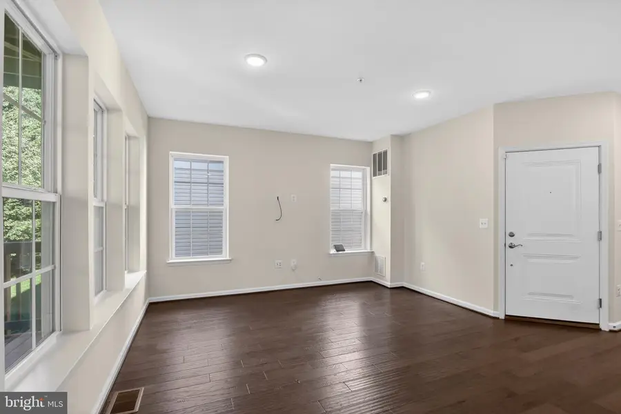 13937 Hollow Wind Way #101, Woodbridge, VA 22191 - #3